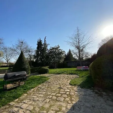 La Cour Verte : Chaleureuse Grange Rehabilitee *