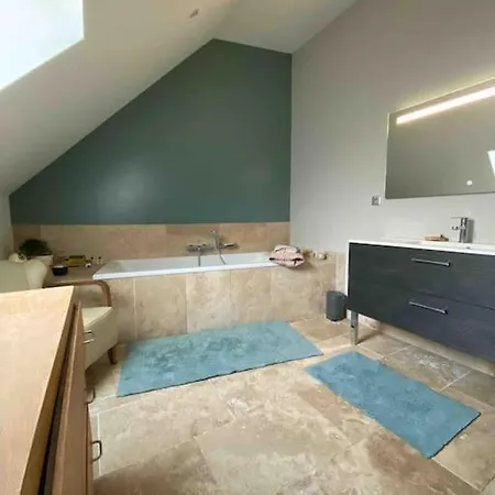 La Cour Verte : Chaleureuse Grange Rehabilitee