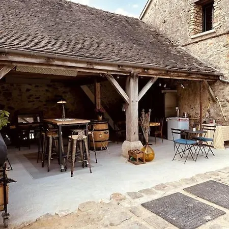 La Cour Verte : Chaleureuse Grange Rehabilitee Montépilloy