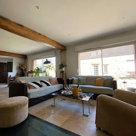 La Cour Verte : Chaleureuse Grange Rehabilitee