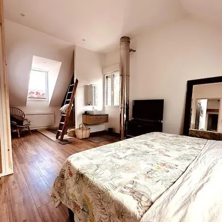 La Cour Verte : Chaleureuse Grange Rehabilitee *