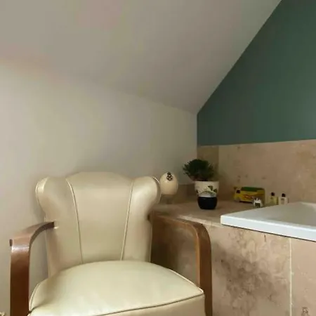 Vakantiehuis La Cour Verte : Chaleureuse Grange Rehabilitee *